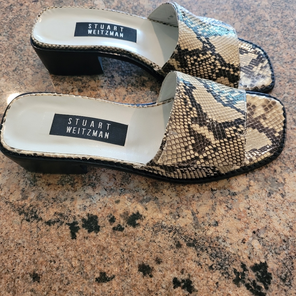 New Stuart Weitzman Leather Animal Print Slides.  Sz 6.5